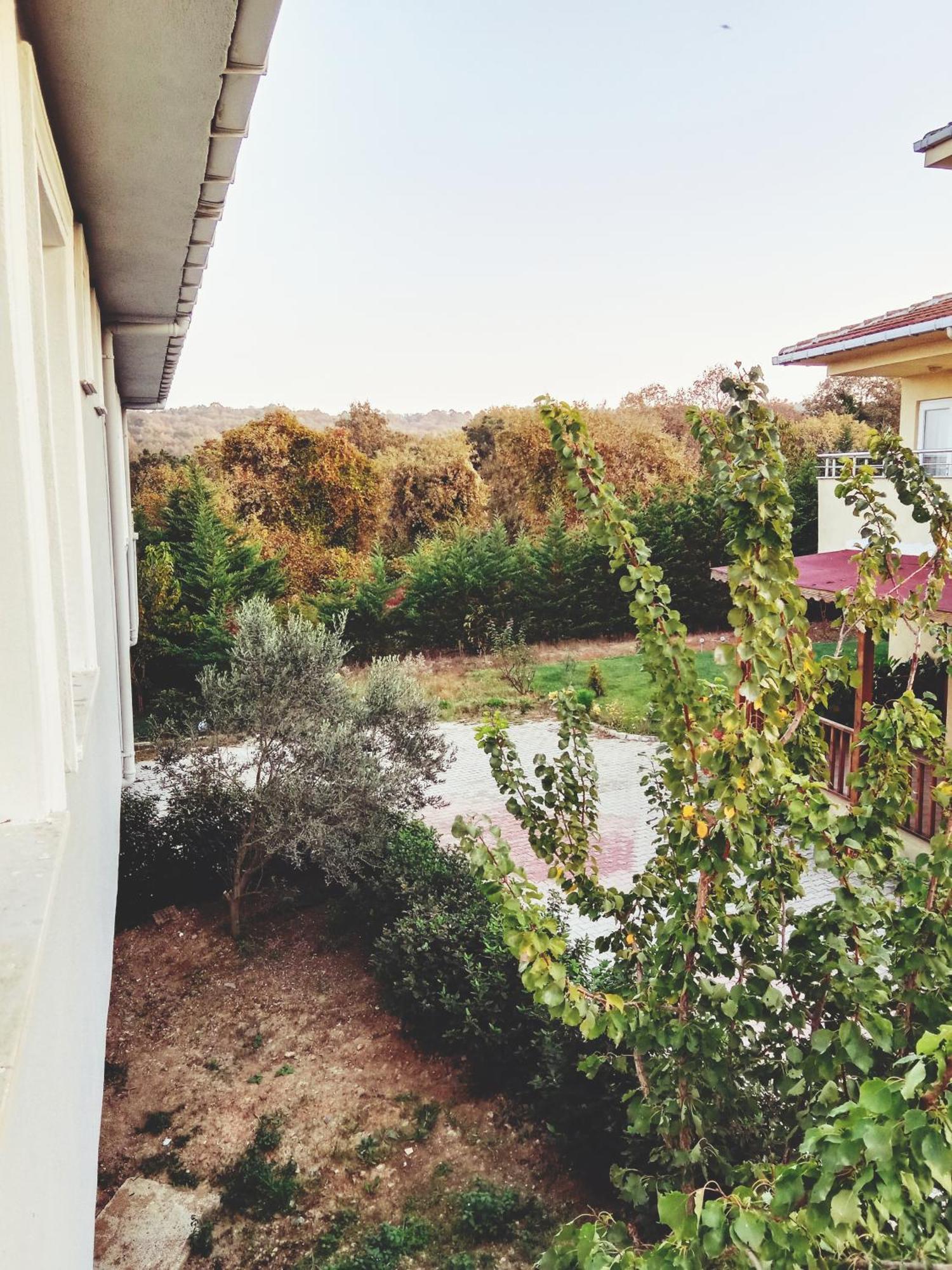 Ahmet Teacher Hotel, 5 Minutes From The Airport Arnavutkoy Exterior foto